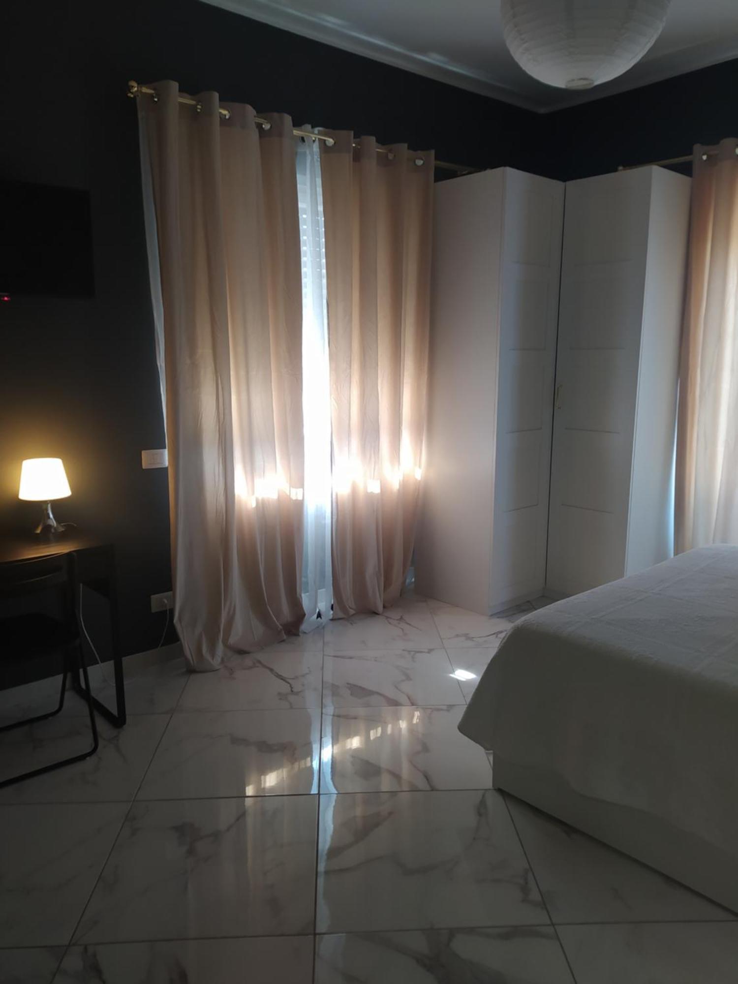 רומא Linda'S Guest House מראה חיצוני תמונה