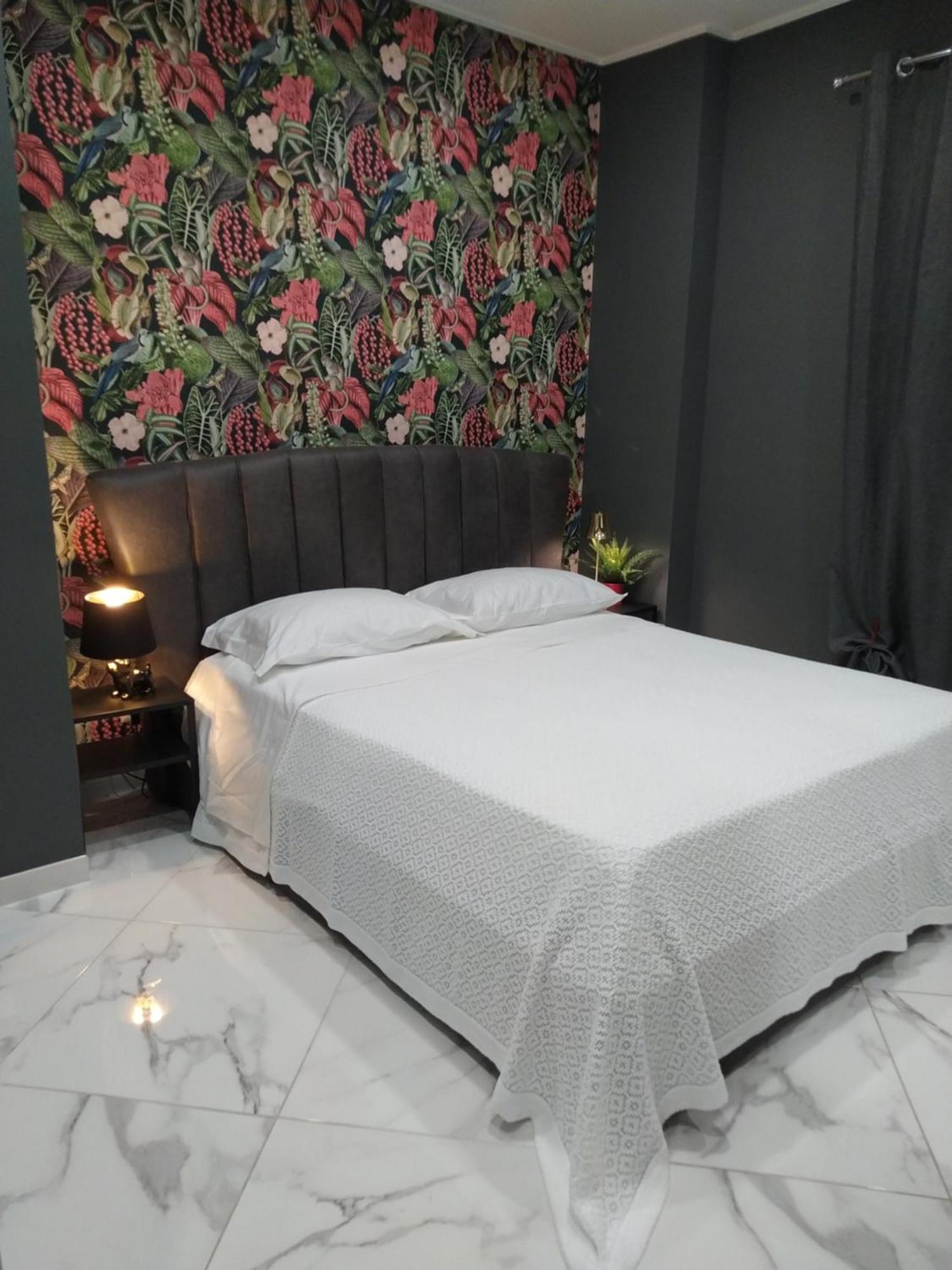 רומא Linda'S Guest House מראה חיצוני תמונה