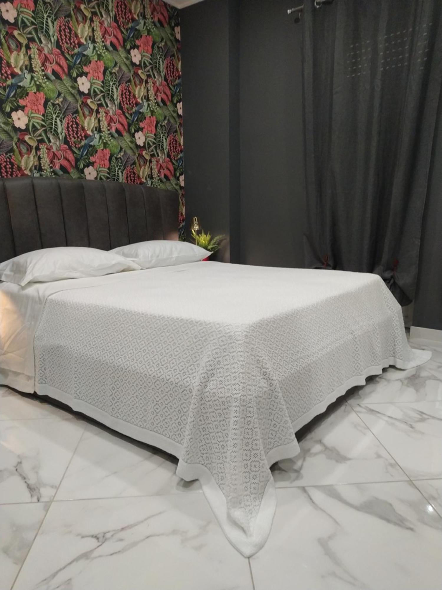 רומא Linda'S Guest House מראה חיצוני תמונה